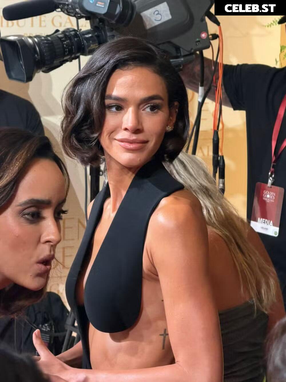 Bruna Marquezine Image 23691078
