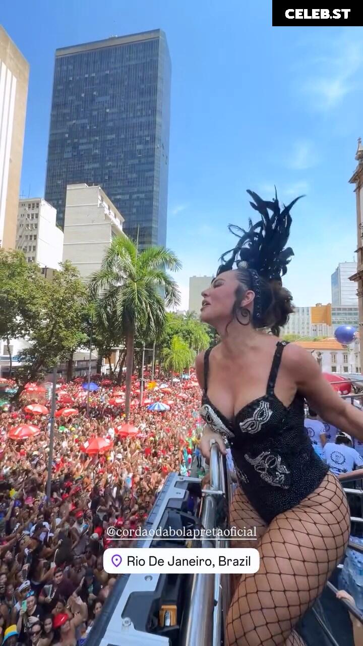 Paolla Oliveira Image 23691397