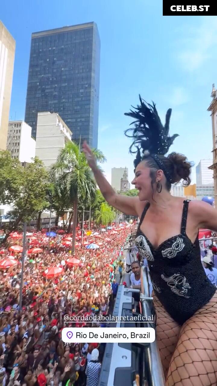 Paolla Oliveira Image 23691387