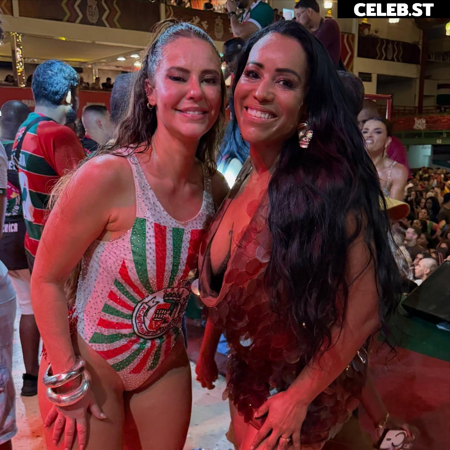 Paolla Oliveira Image 23691308