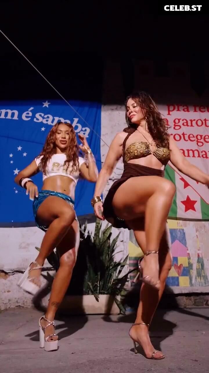 Paolla Oliveira Image 23691214