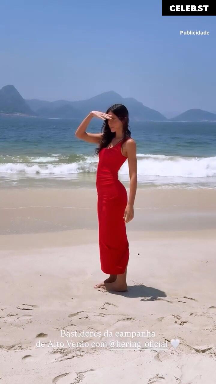Bruna Marquezine Image 23690916