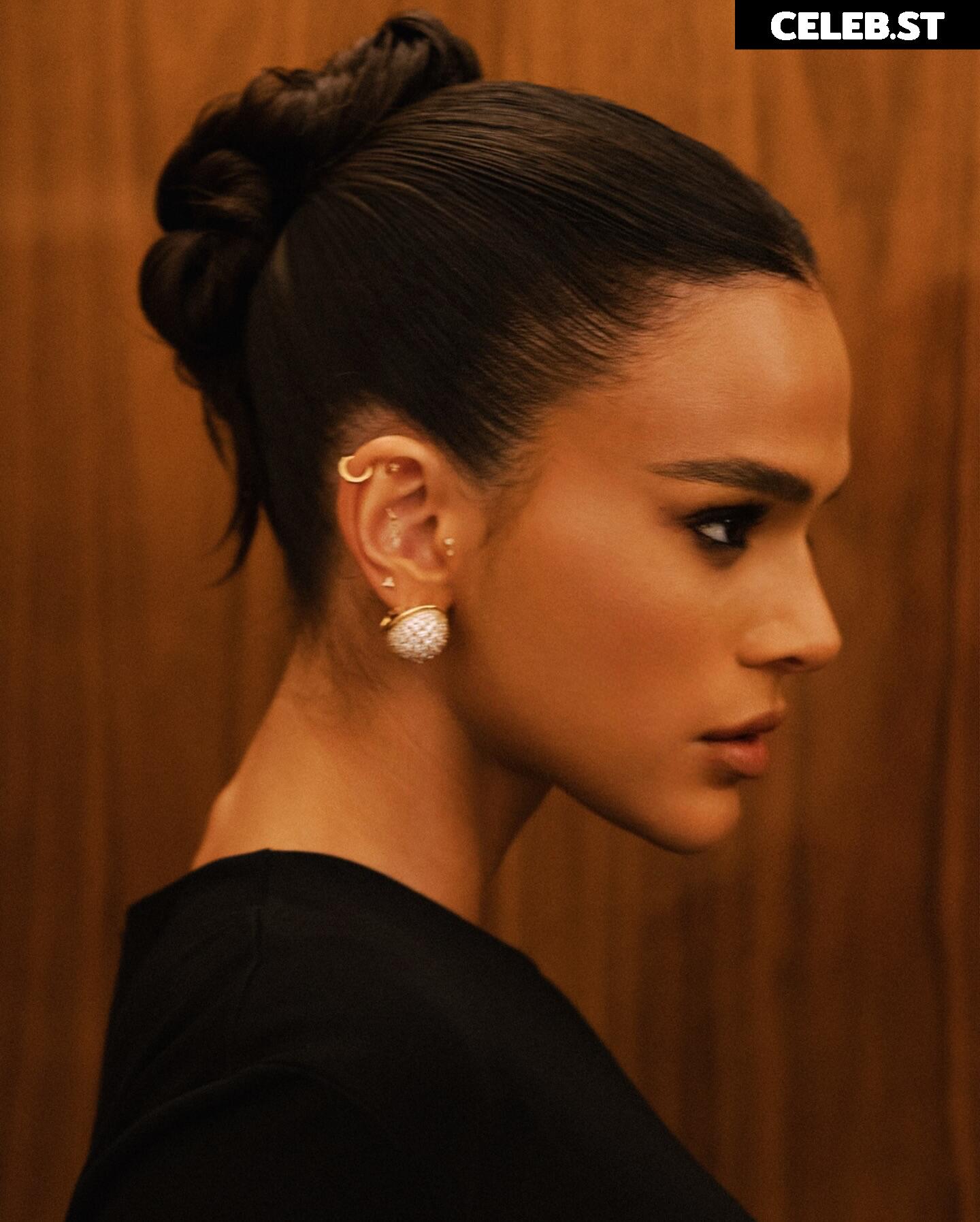 Bruna Marquezine Image 23690909
