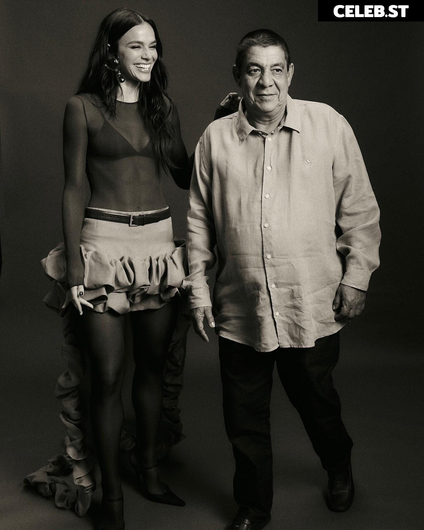 Bruna Marquezine Image 23690821