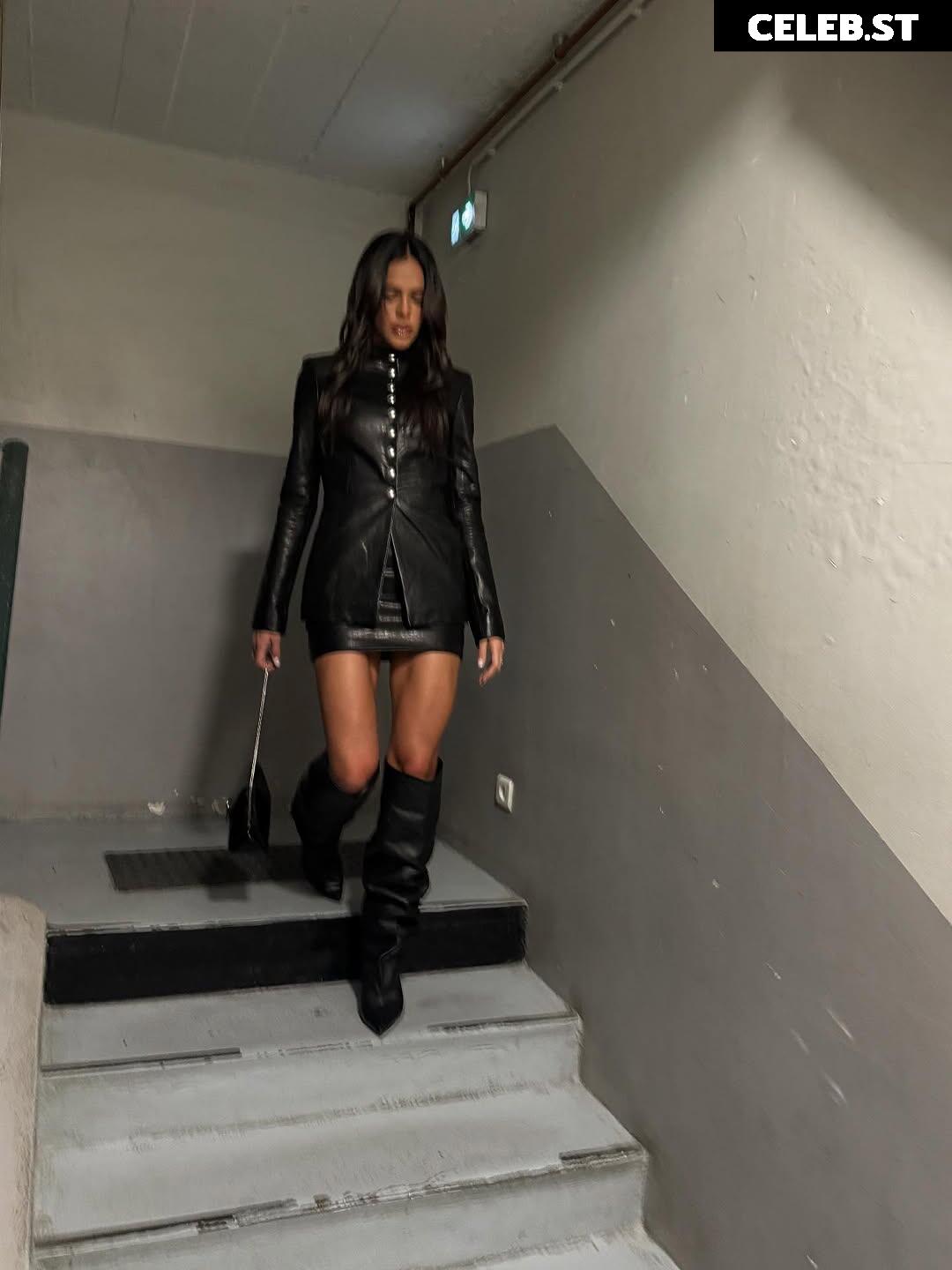 Bruna Marquezine Image 23690834