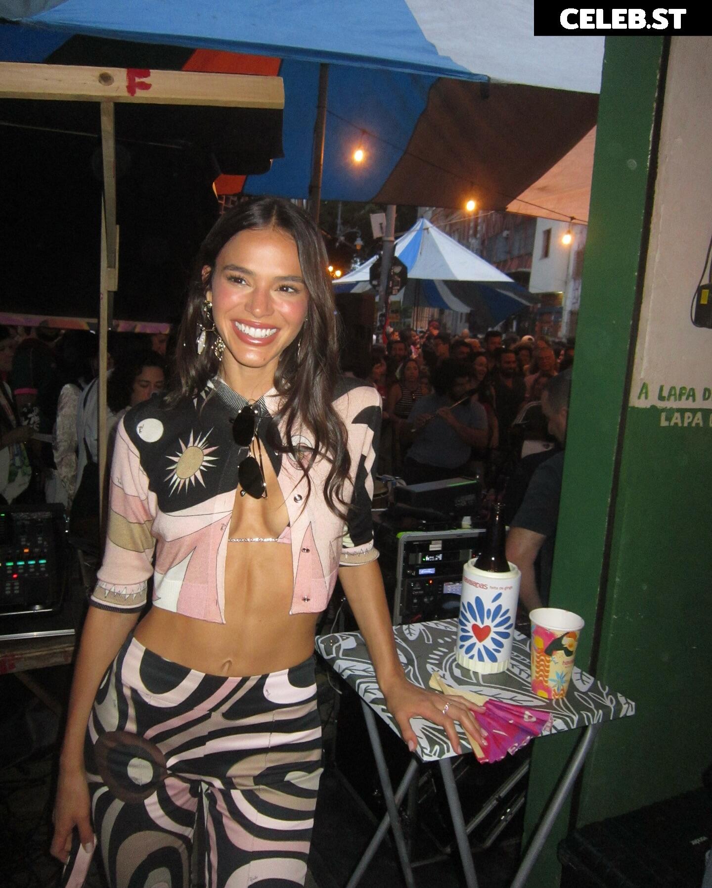 Bruna Marquezine Image 23690861