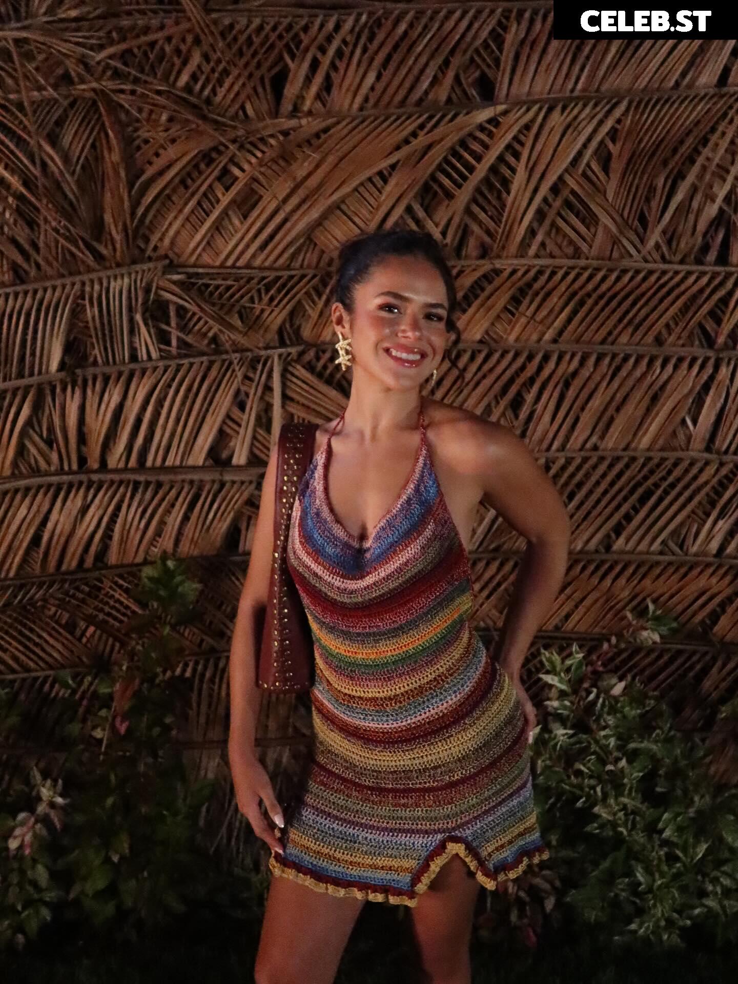 Maísa Silva Image 23693126