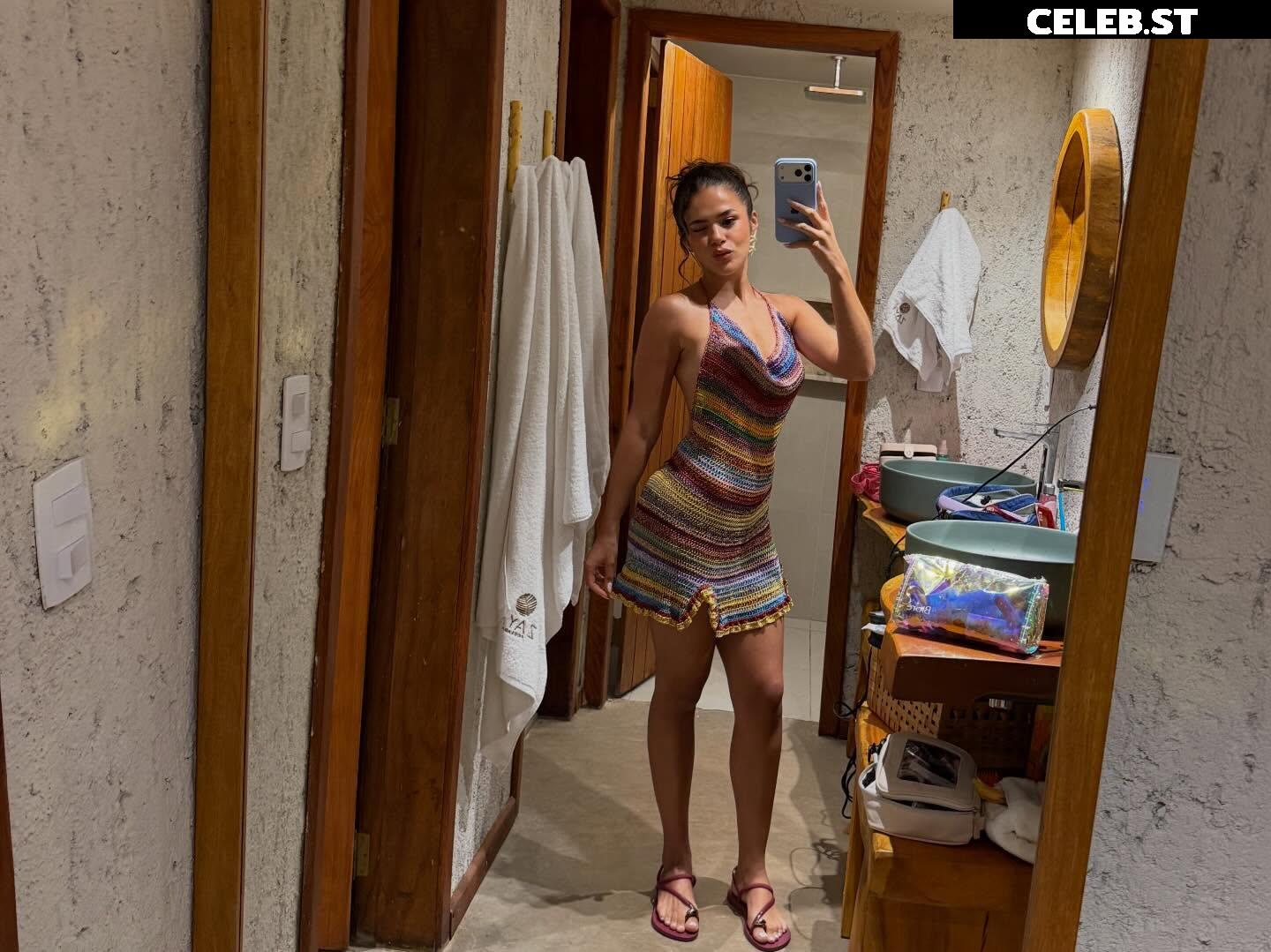Maísa Silva Image 23693146