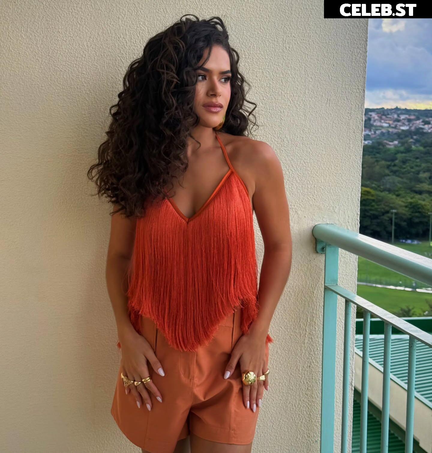 Maísa Silva Image 23693017