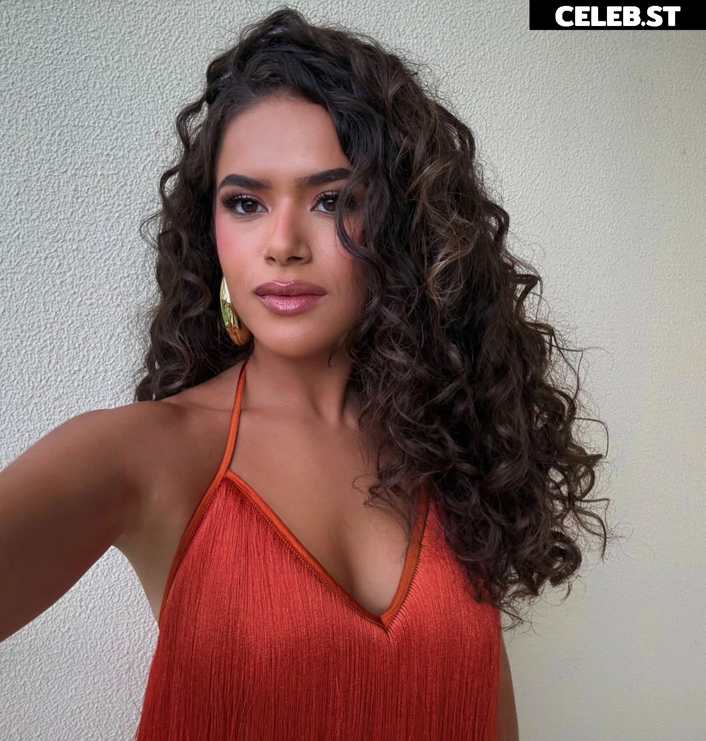Maísa Silva Image 23693015