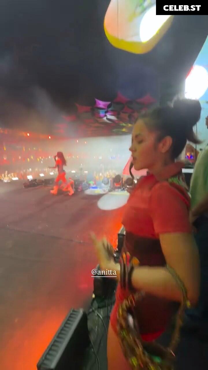 Maísa Silva Image 23693053