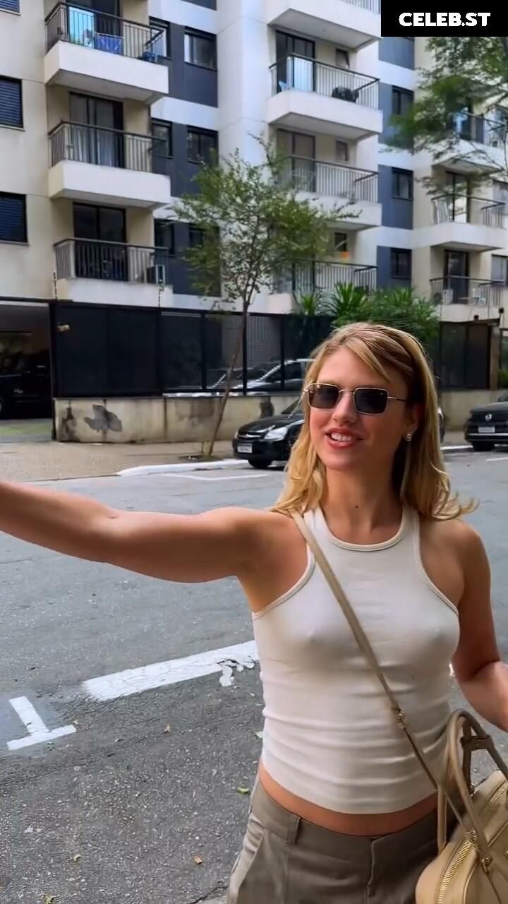 Giovanna Grigio Image 23692512