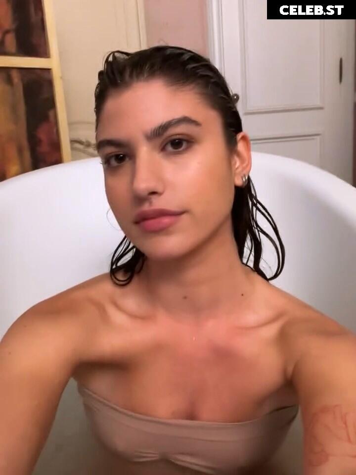 Giovanna Grigio Image 23692533