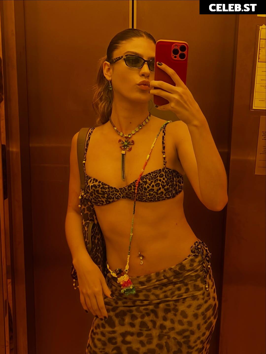 Giovanna Grigio Image 23692566