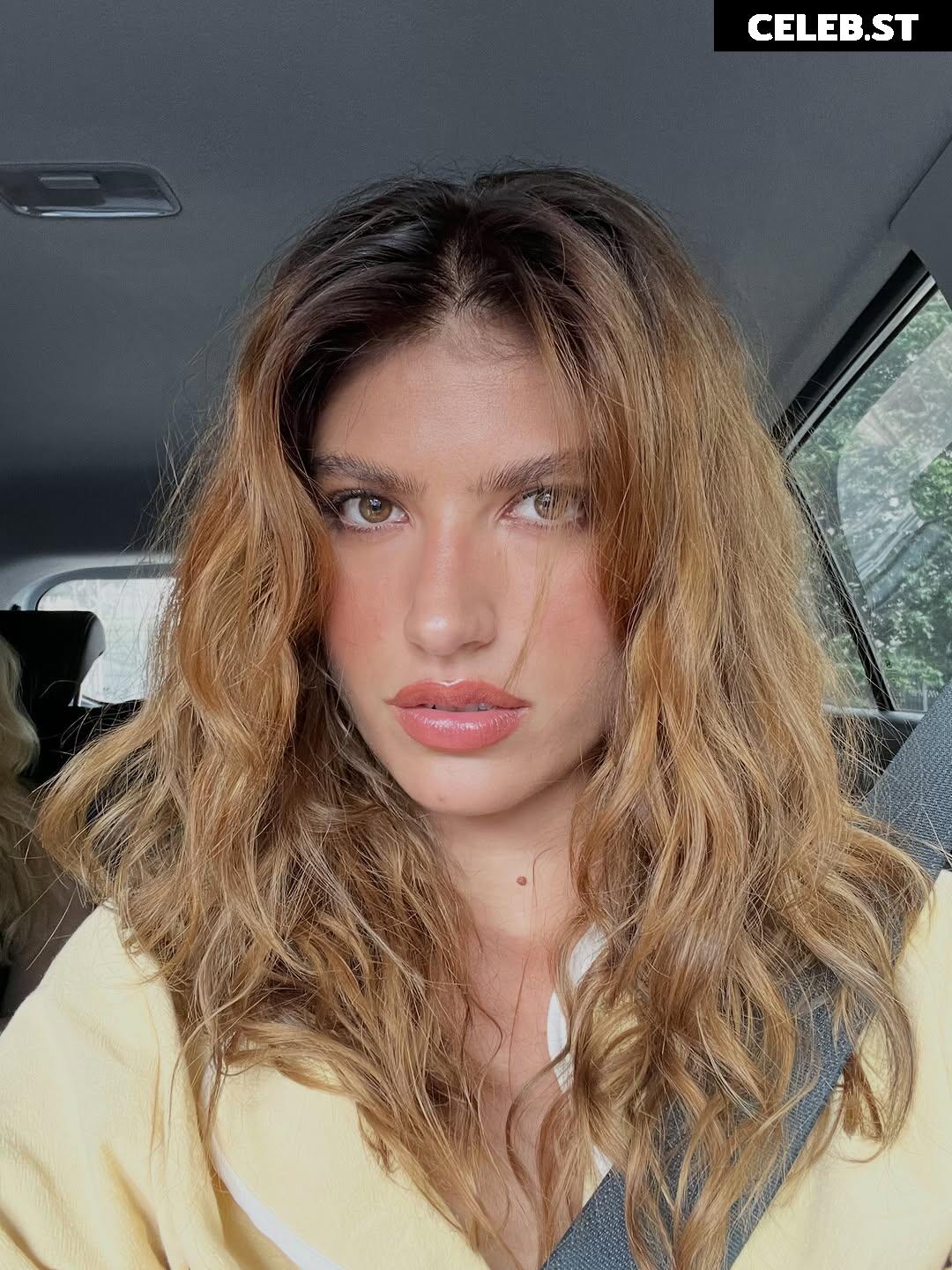 Giovanna Grigio Image 23692553
