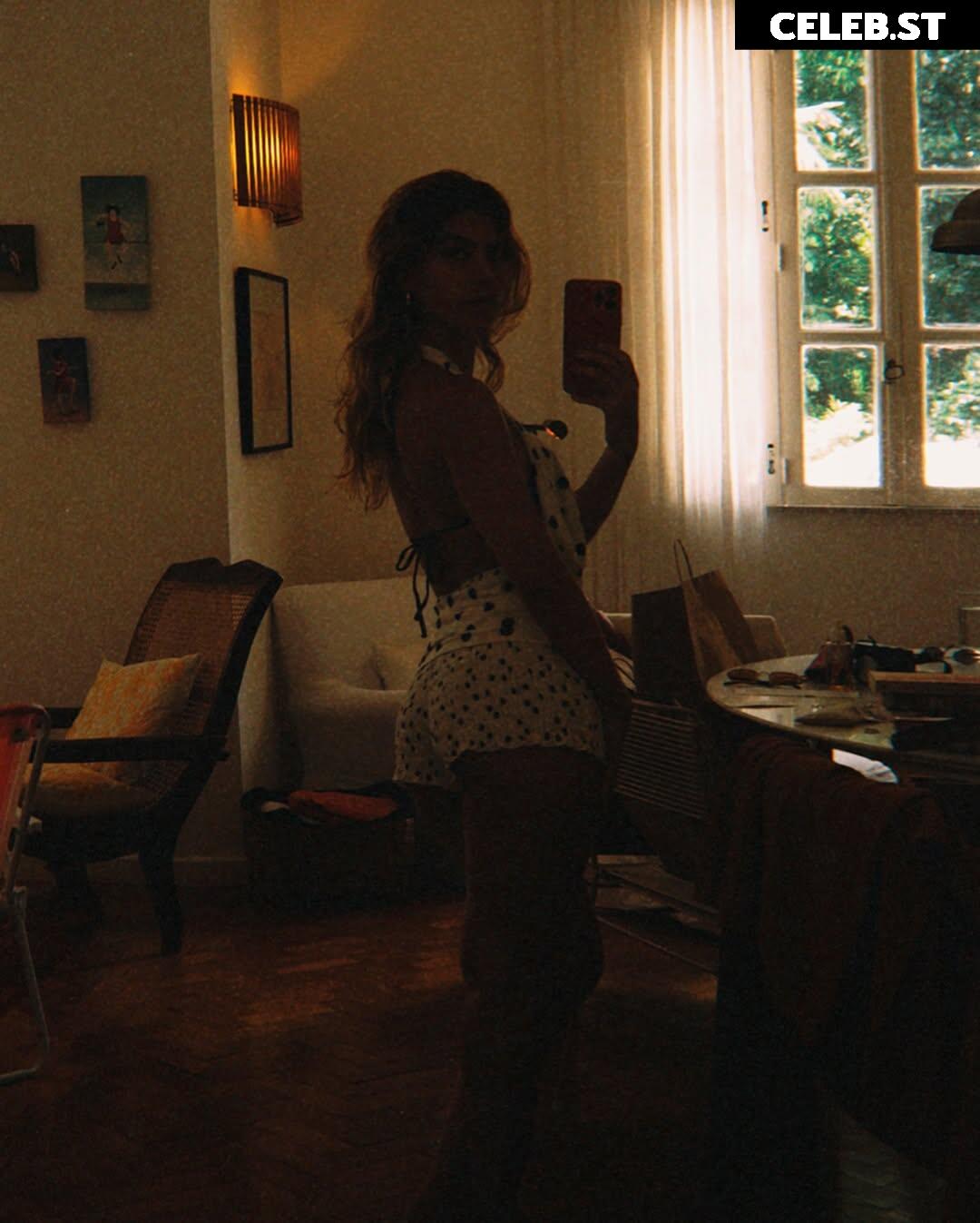 Giovanna Grigio Image 23692557