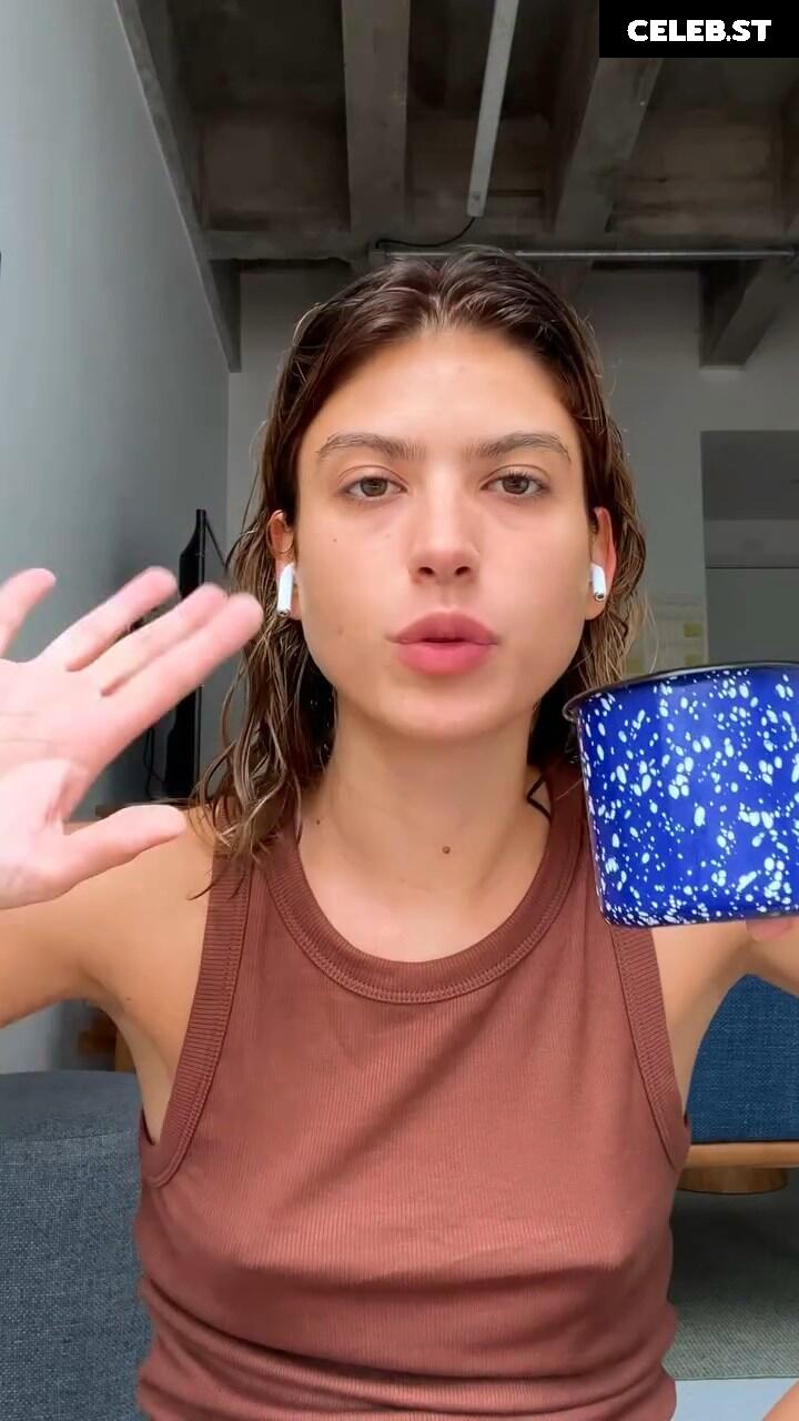 Giovanna Grigio Image 23692577