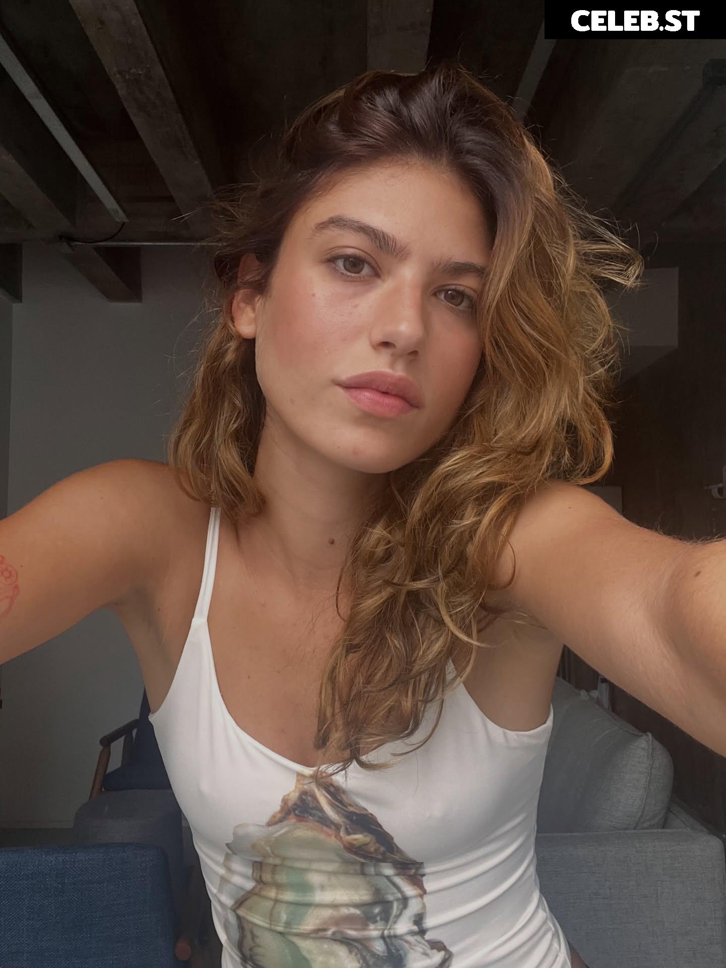Giovanna Grigio Image 23692574