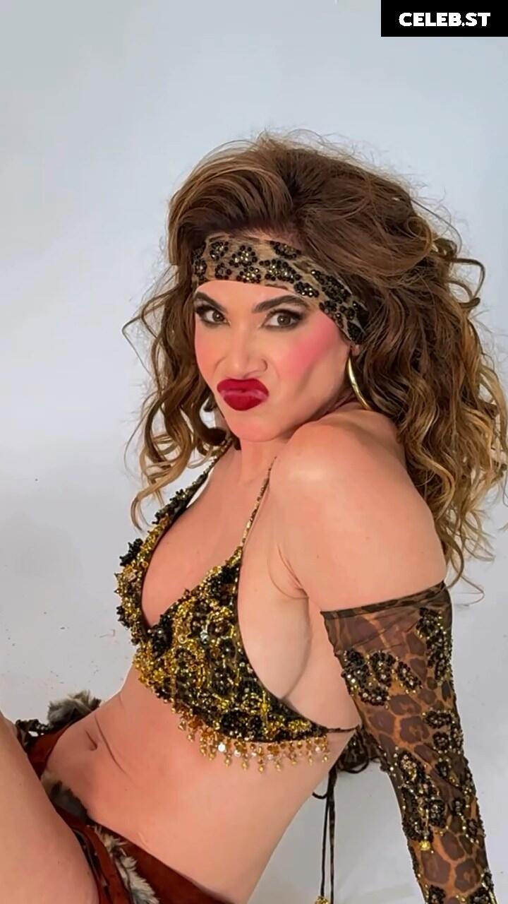 Luciana Gimenez Image 23692717