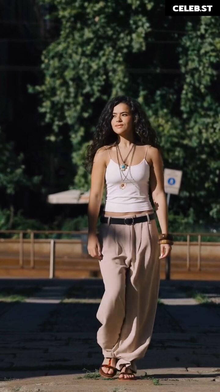 Maísa Silva Image 23692772