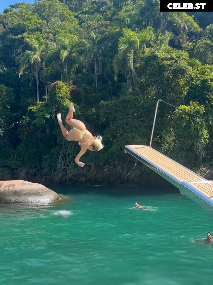 Isabella Santoni Image 23692320
