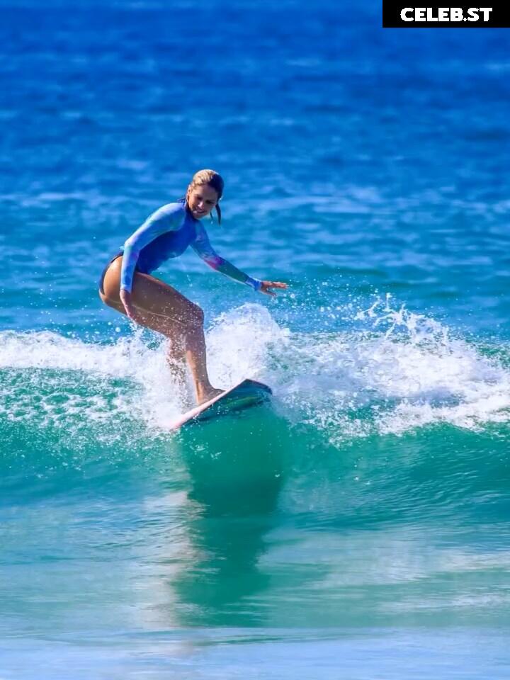 Isabella Santoni Image 23692304