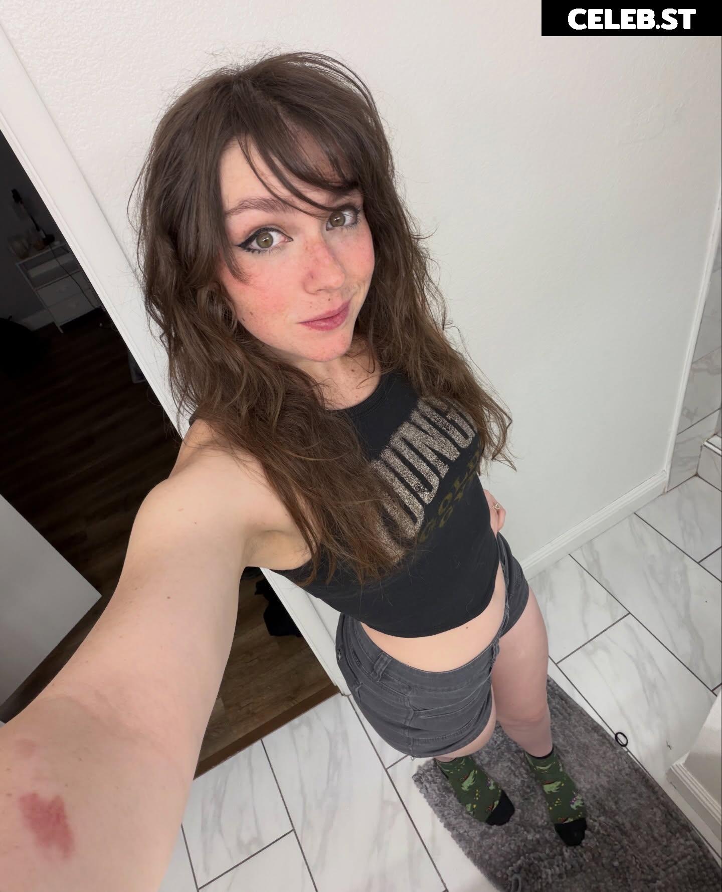 Sophiazipay Image 23681148