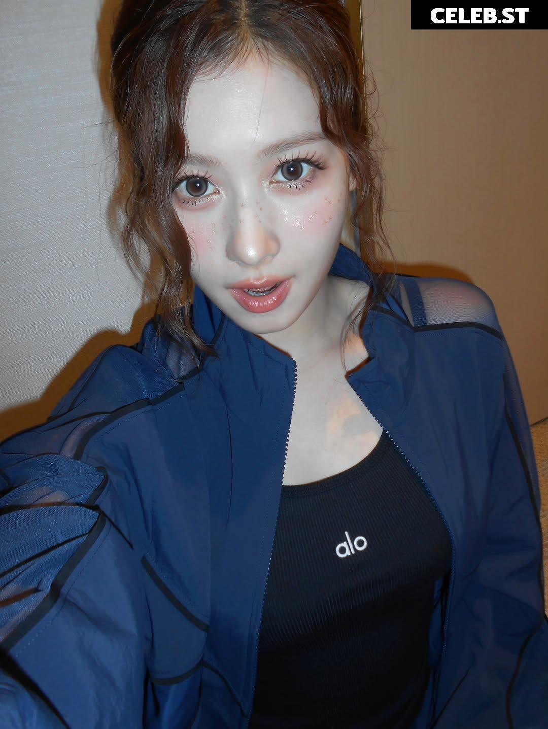 Minatozaki Sana (TWICE) Image 23683411