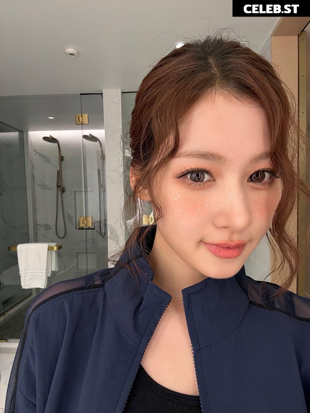 Minatozaki Sana (TWICE) Image 23683400