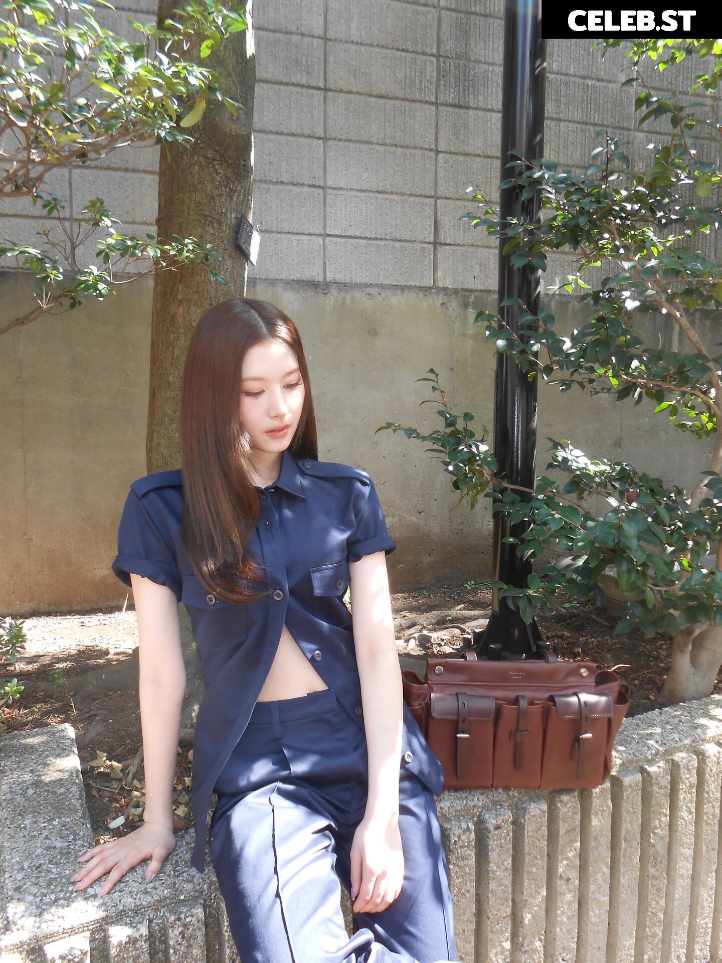 Minatozaki Sana (TWICE) Image 23683197