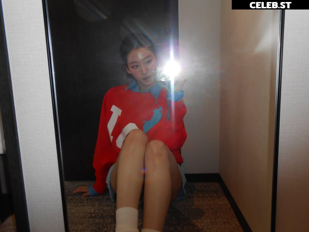Minatozaki Sana (TWICE) Image 23683176
