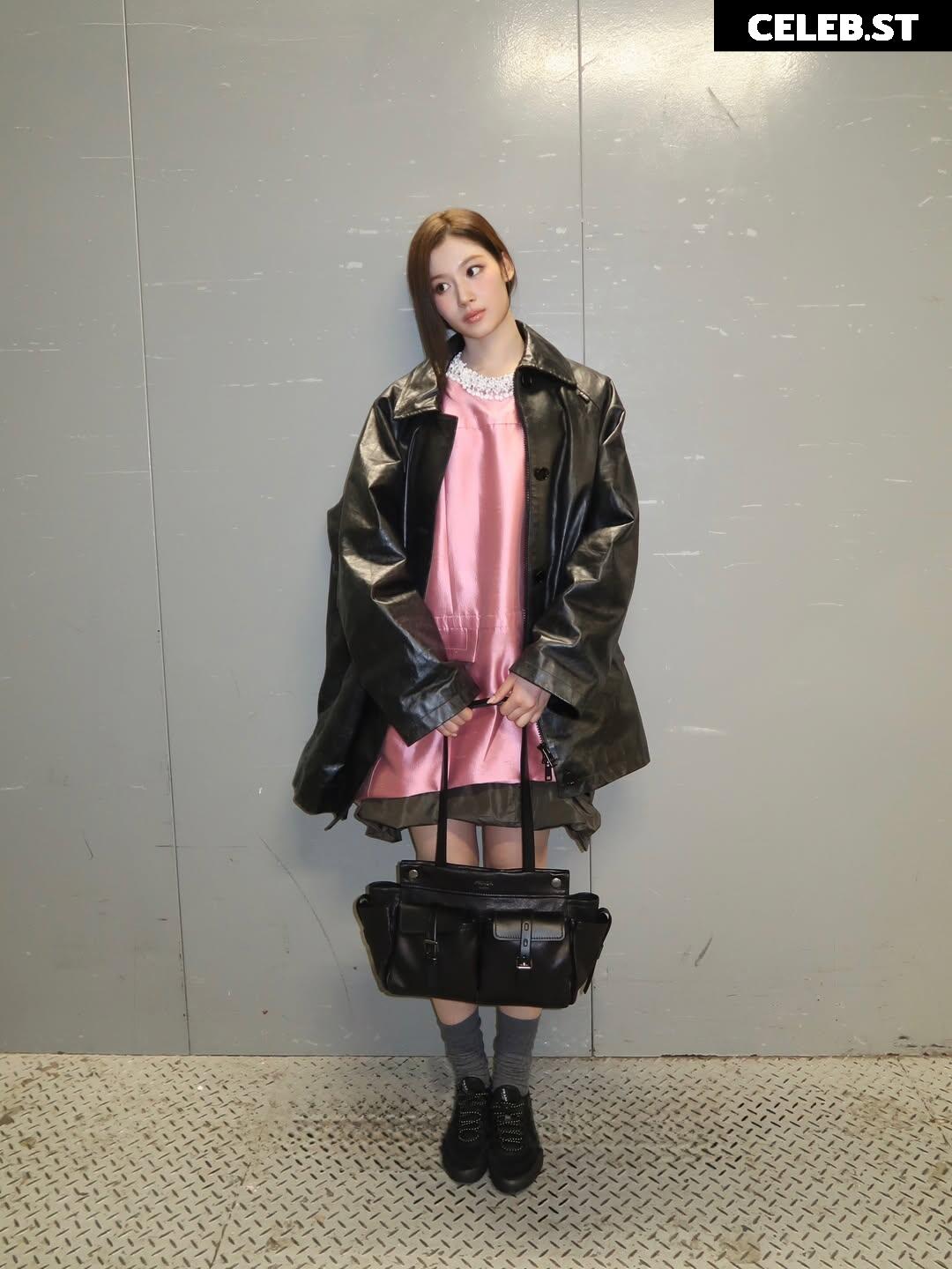 Minatozaki Sana (TWICE) Image 23683080