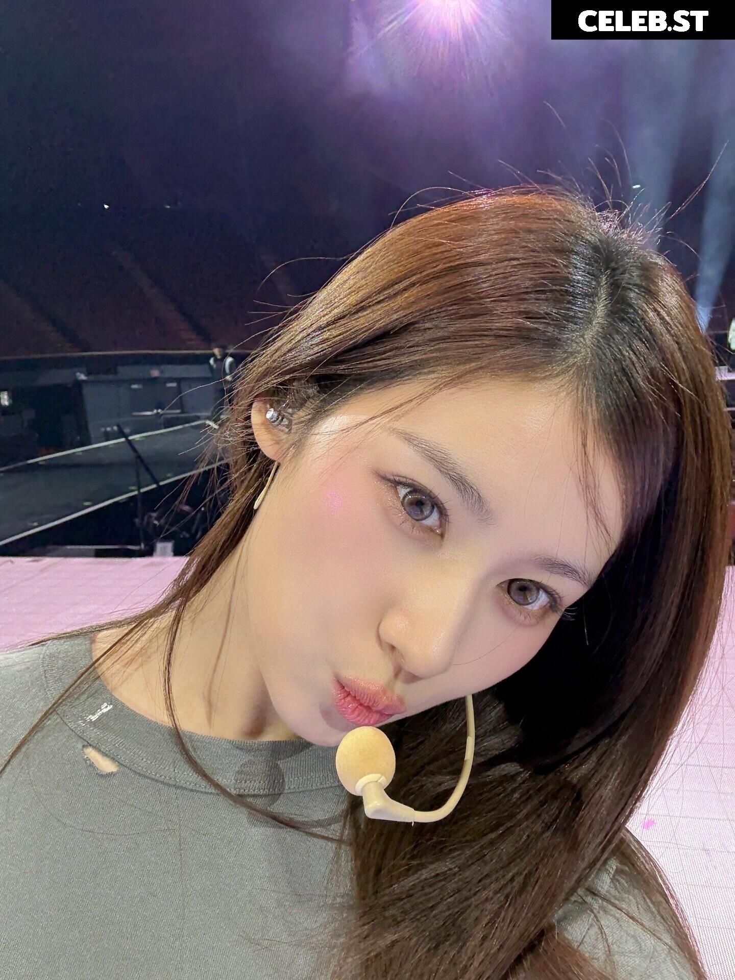 Minatozaki Sana (TWICE) Image 23683012
