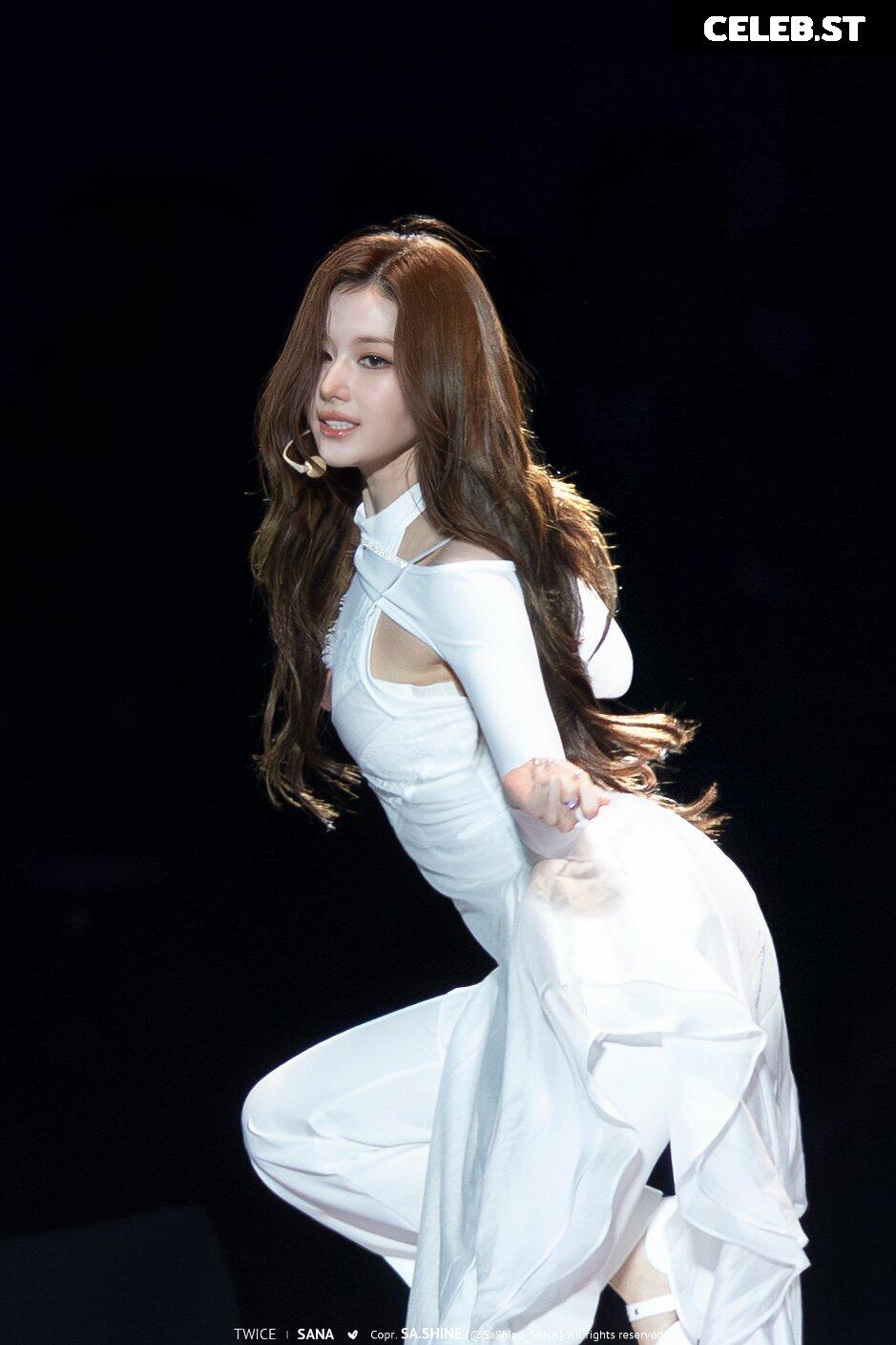 Minatozaki Sana (TWICE) Image 23683301