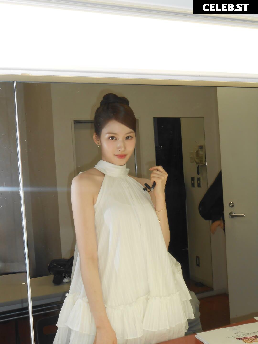 Minatozaki Sana (TWICE) Image 23683332