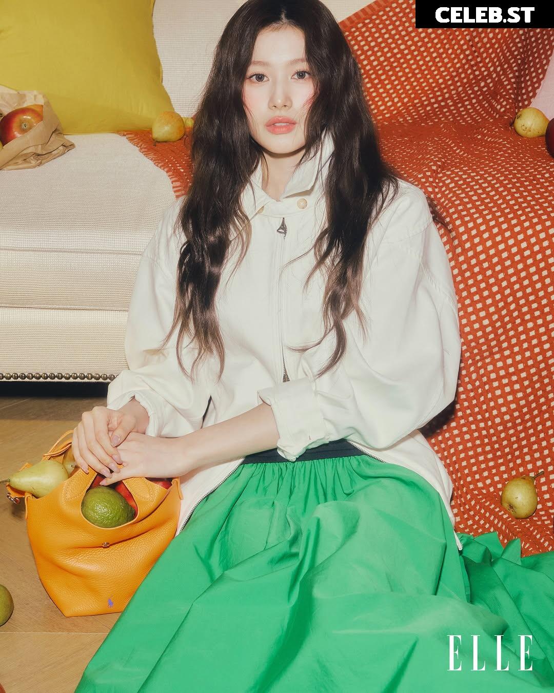 Minatozaki Sana (TWICE) Image 23683350