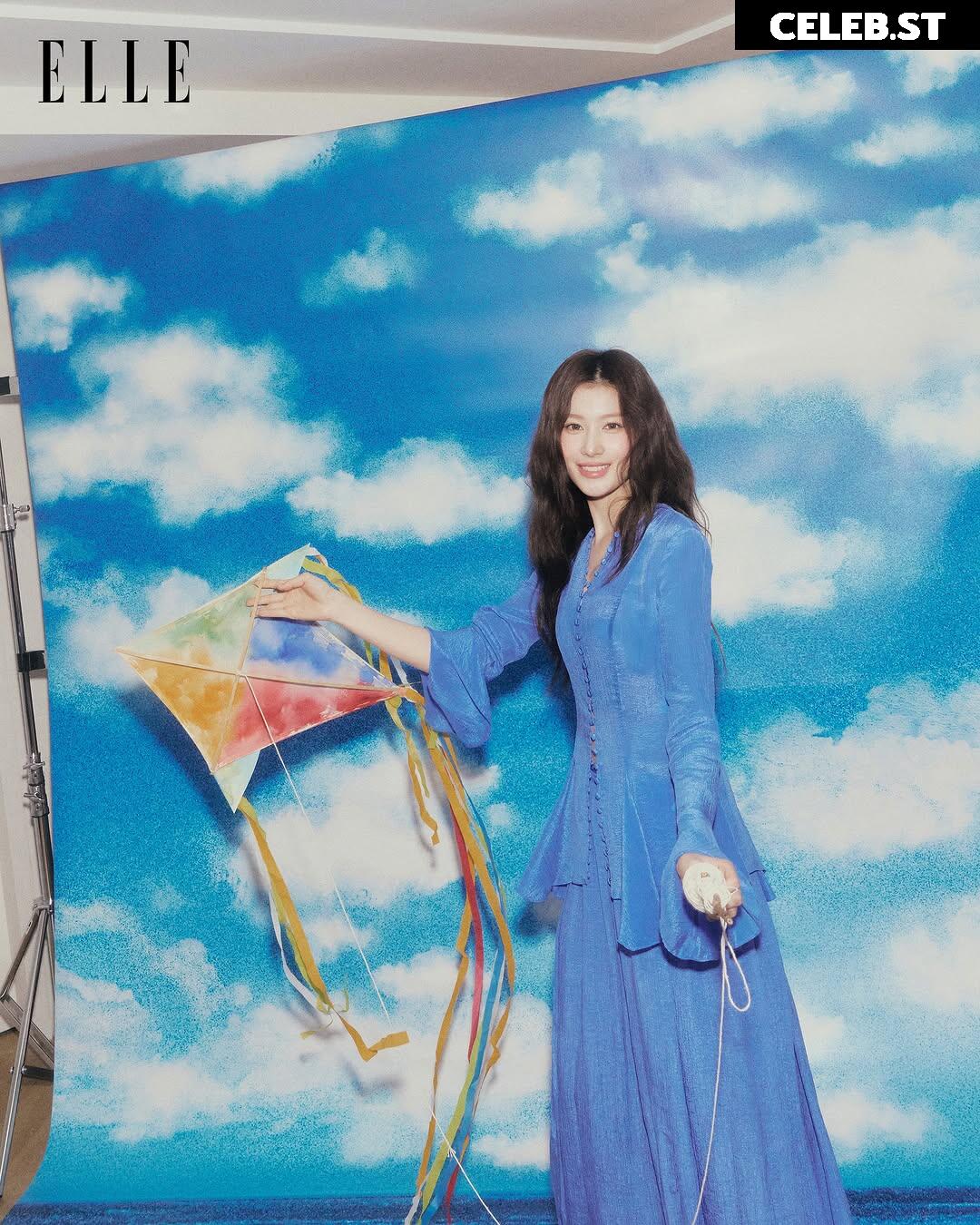 Minatozaki Sana (TWICE) Image 23683357