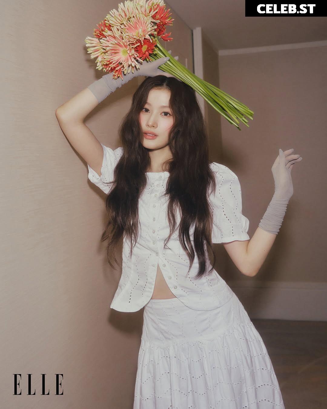Minatozaki Sana (TWICE) Image 23683355