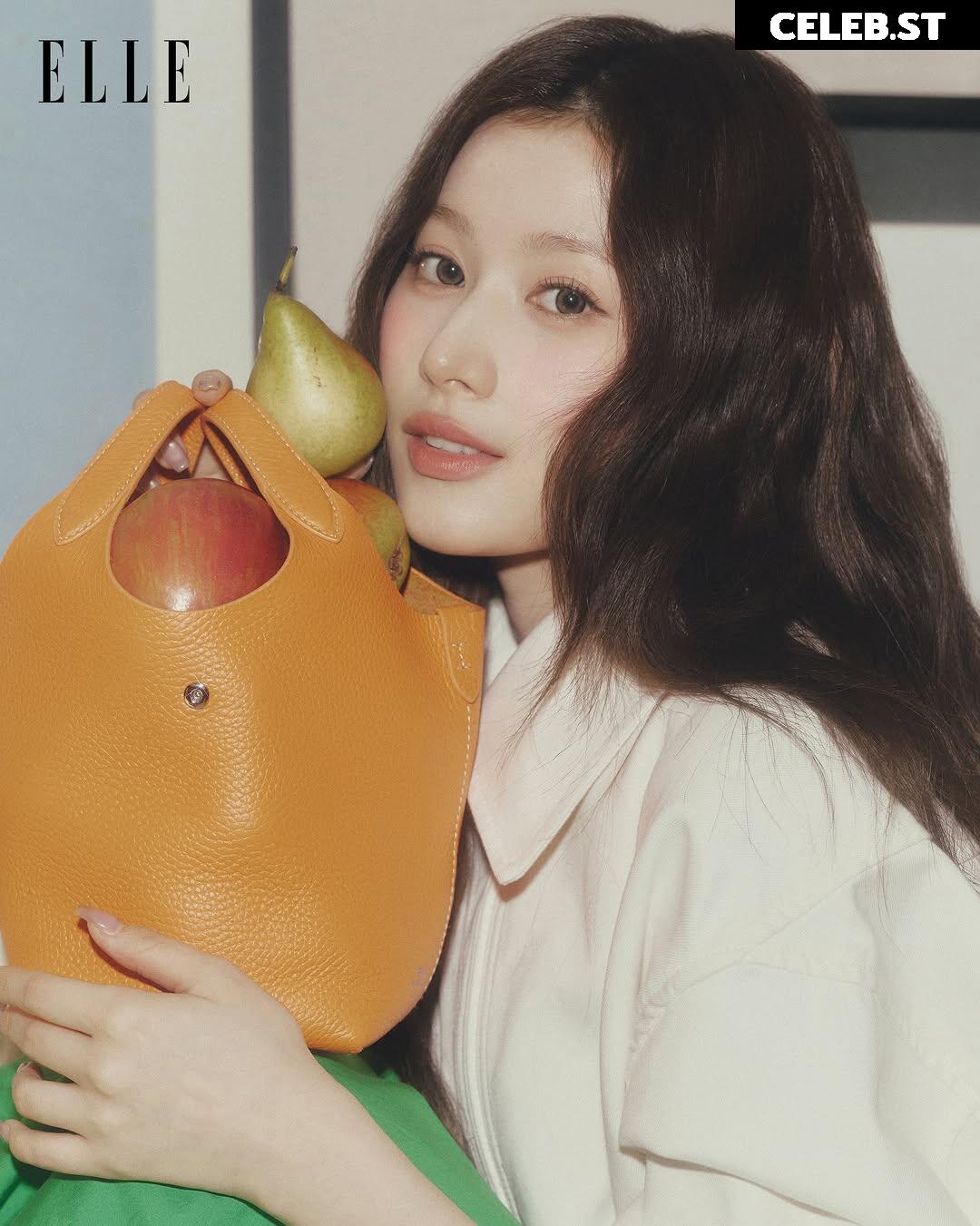 Minatozaki Sana (TWICE) Image 23683354