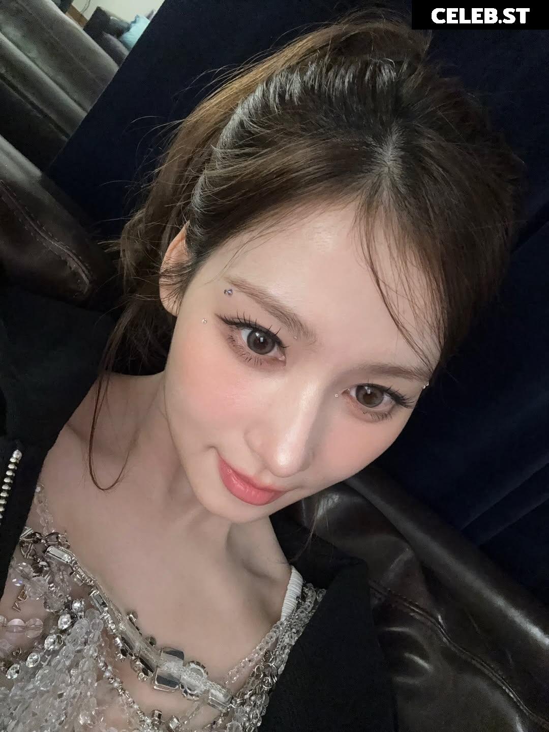 Minatozaki Sana (TWICE) Image 23683235