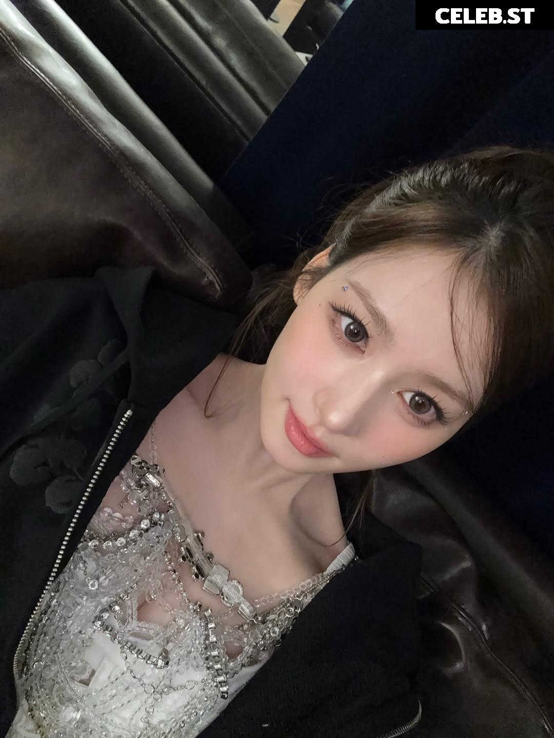 Minatozaki Sana (TWICE) Image 23683238
