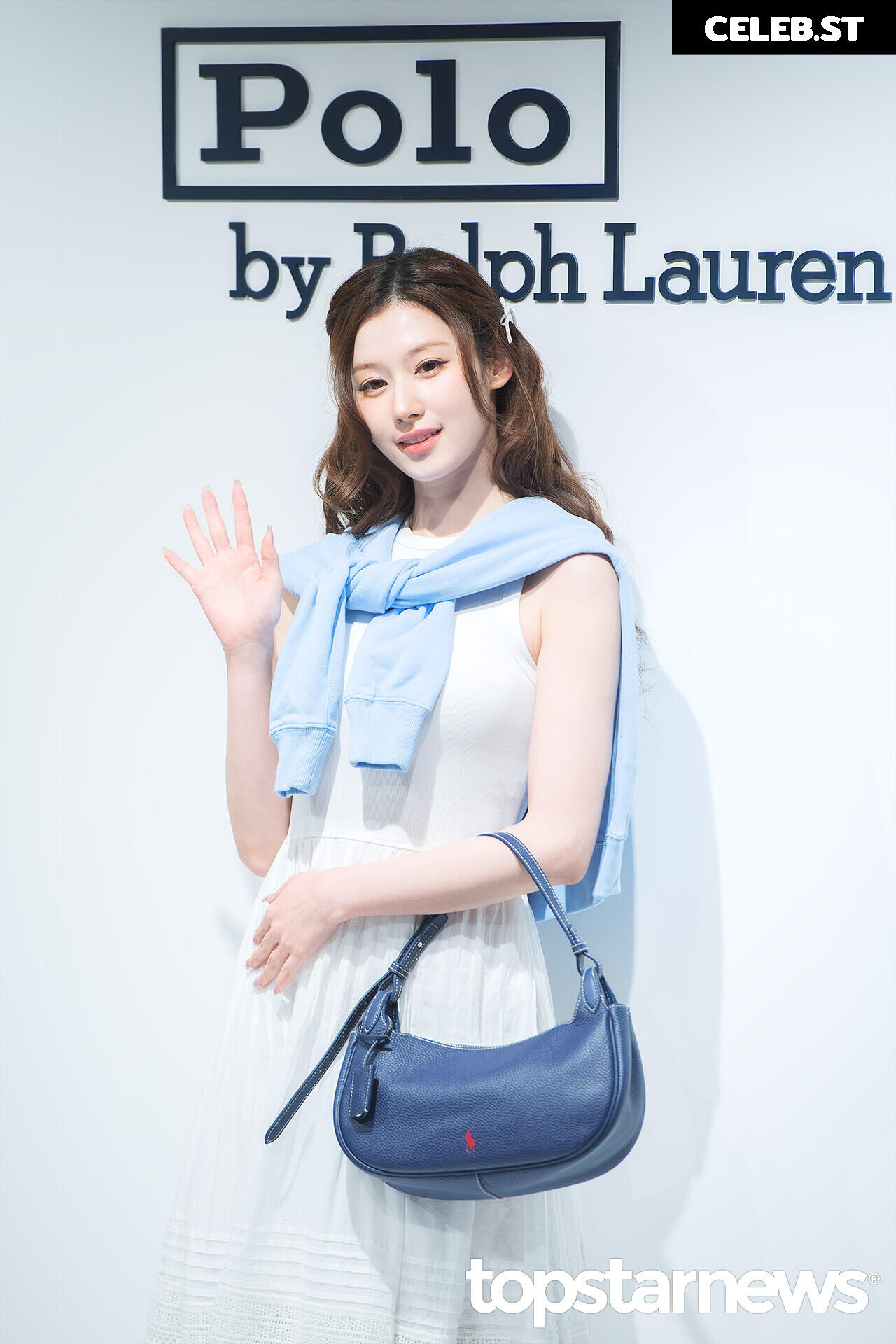 Minatozaki Sana (TWICE) Image 23683252
