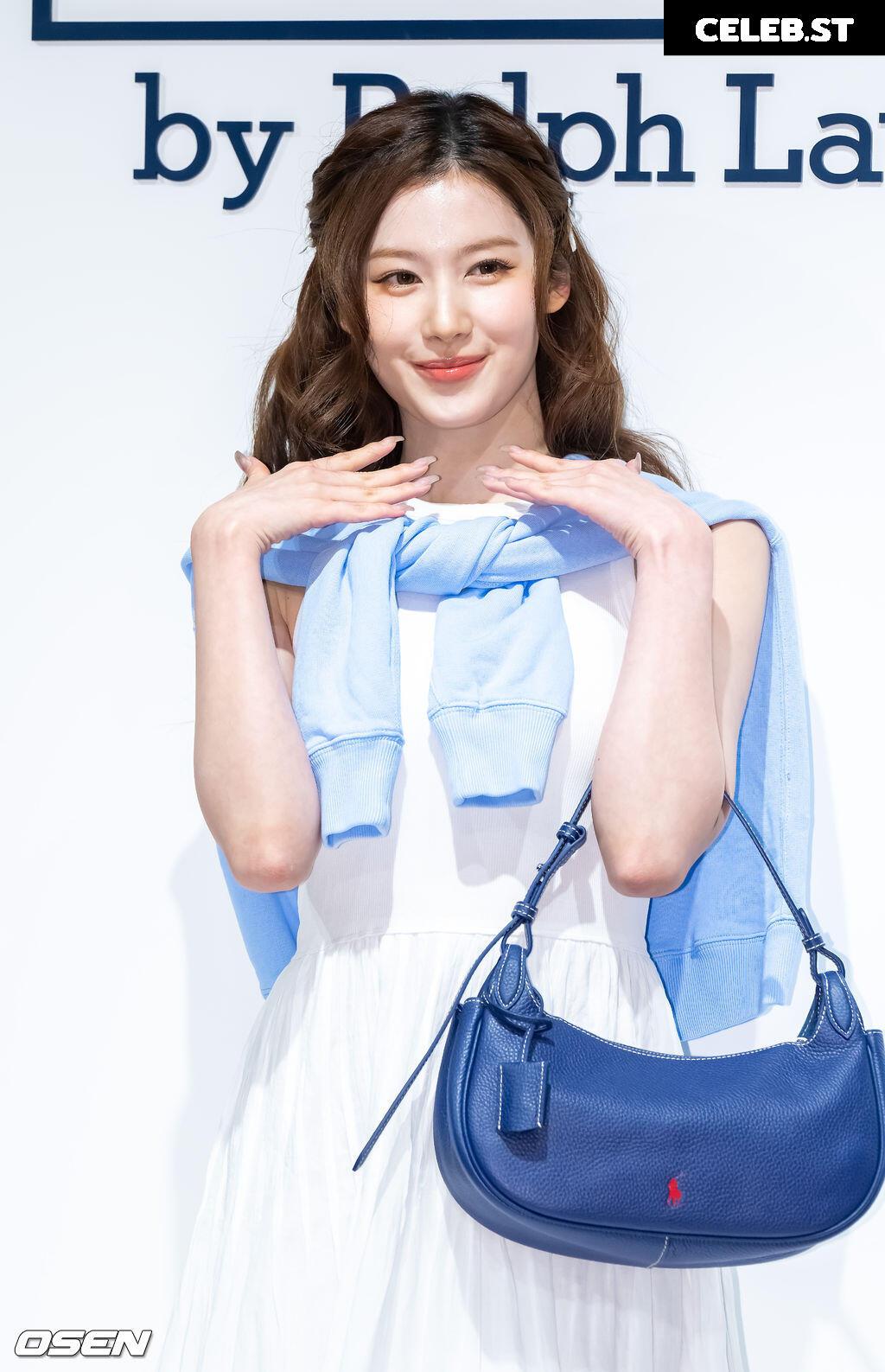Minatozaki Sana (TWICE) Image 23683249