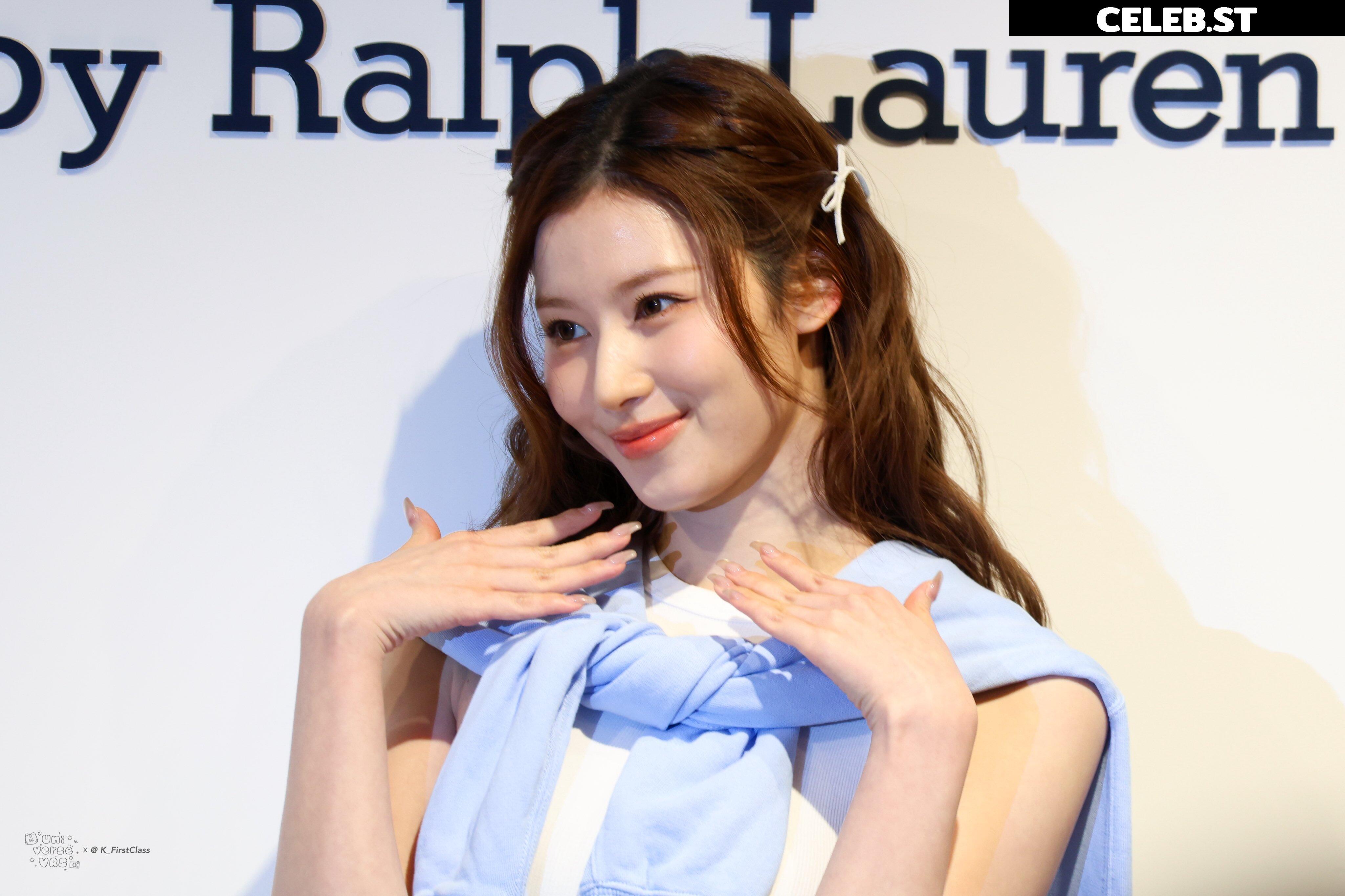 Minatozaki Sana (TWICE) Image 23683279
