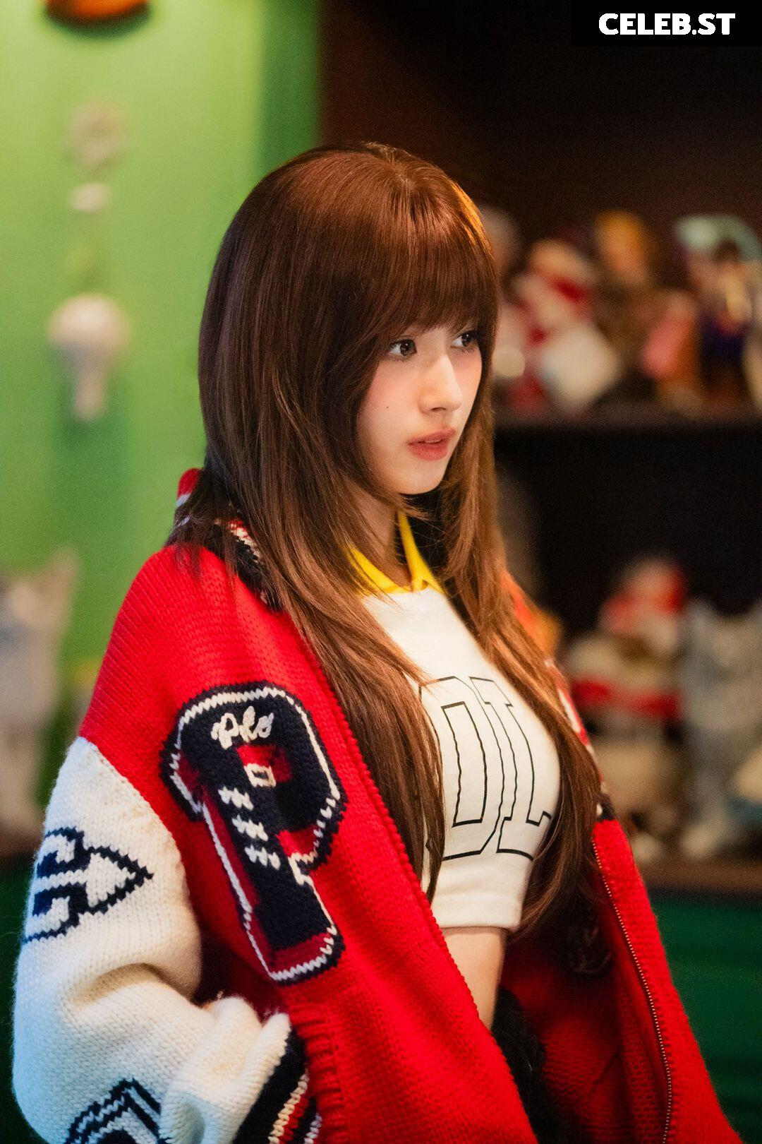 Minatozaki Sana (TWICE) Image 23682998