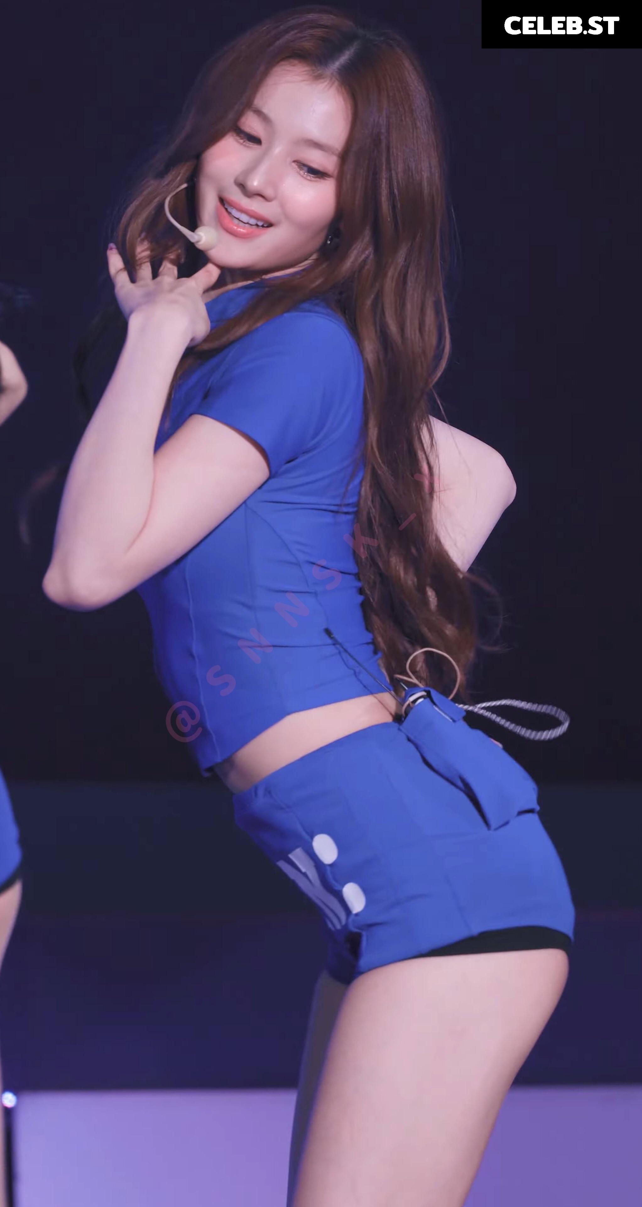 Minatozaki Sana (TWICE) Image 23682946
