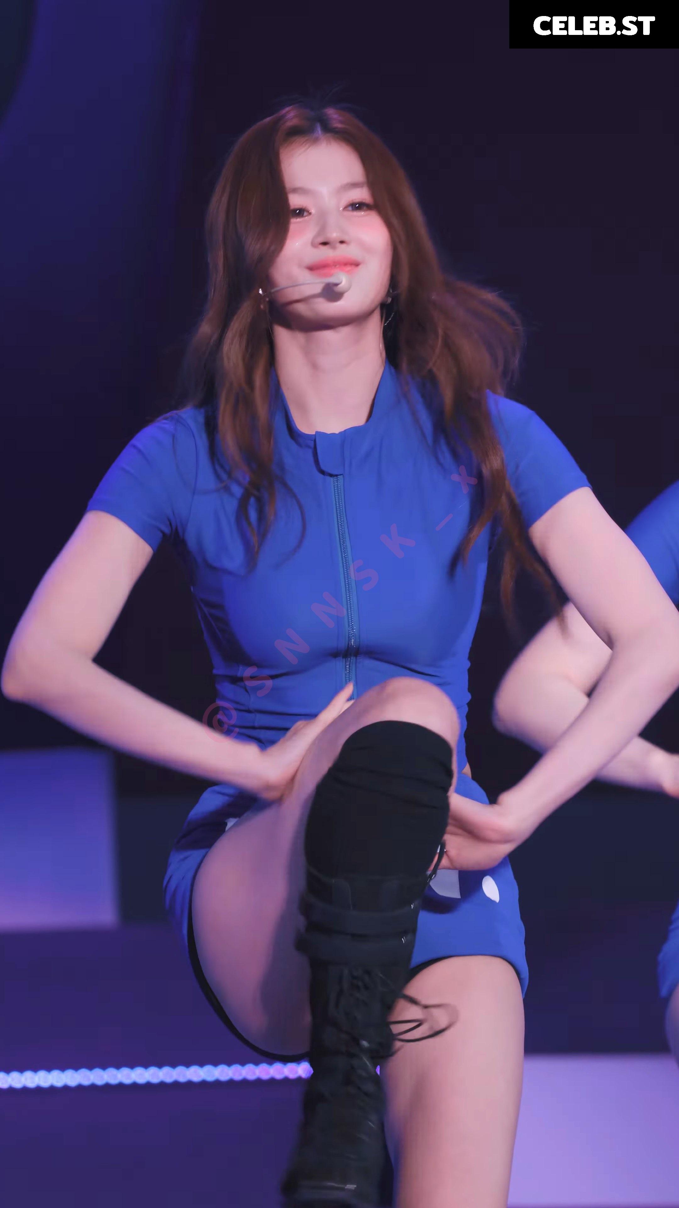 Minatozaki Sana (TWICE) Image 23682948
