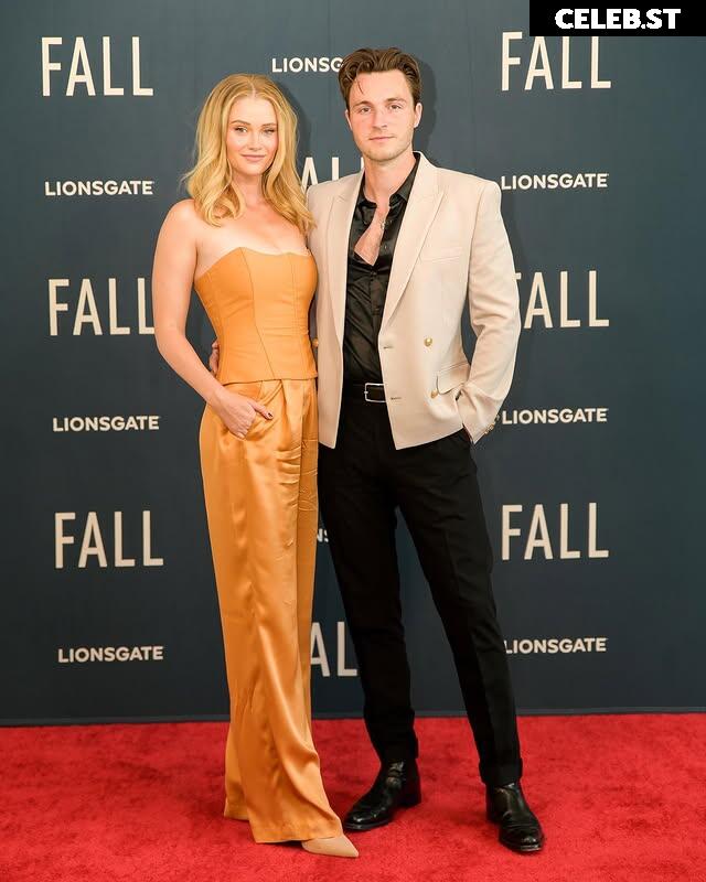 Virginia Gardner Image 23555513