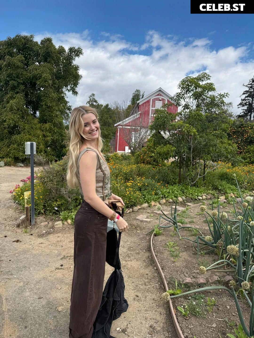 Virginia Gardner Image 23555506
