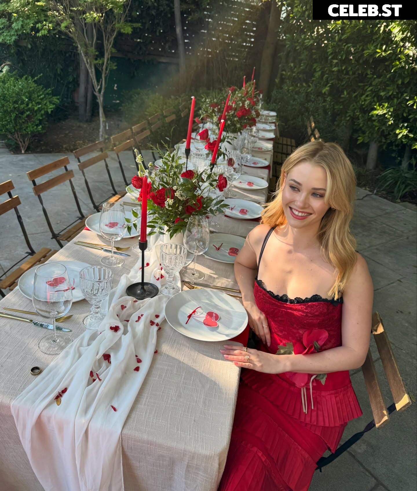 Virginia Gardner Image 23555424
